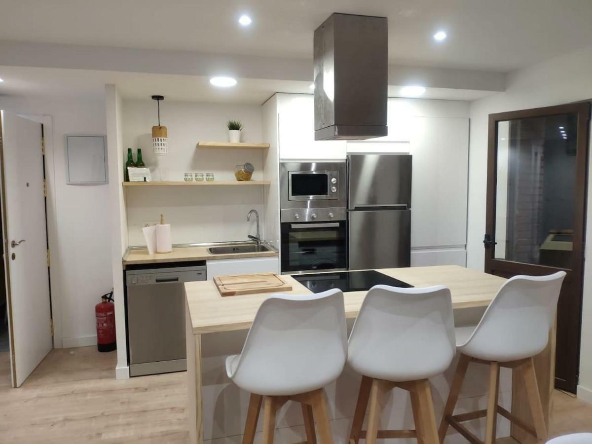 102a Moderno 2 * Gijón